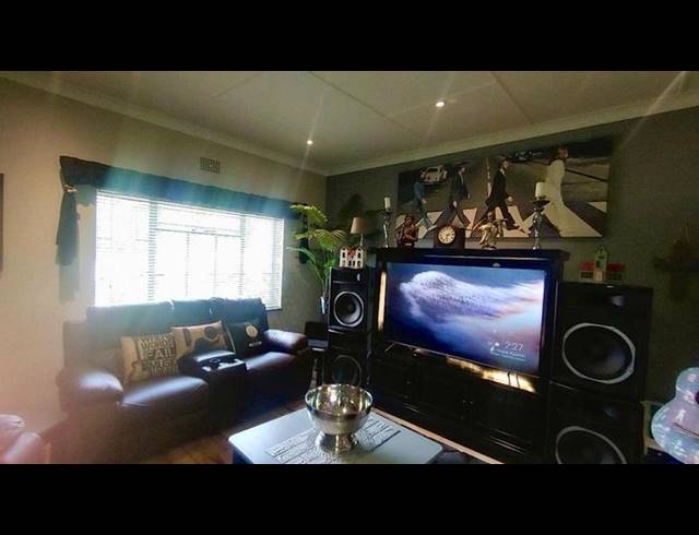 3 BEDROOM HOUSE FOR SALE IN ALBERTON NORTH